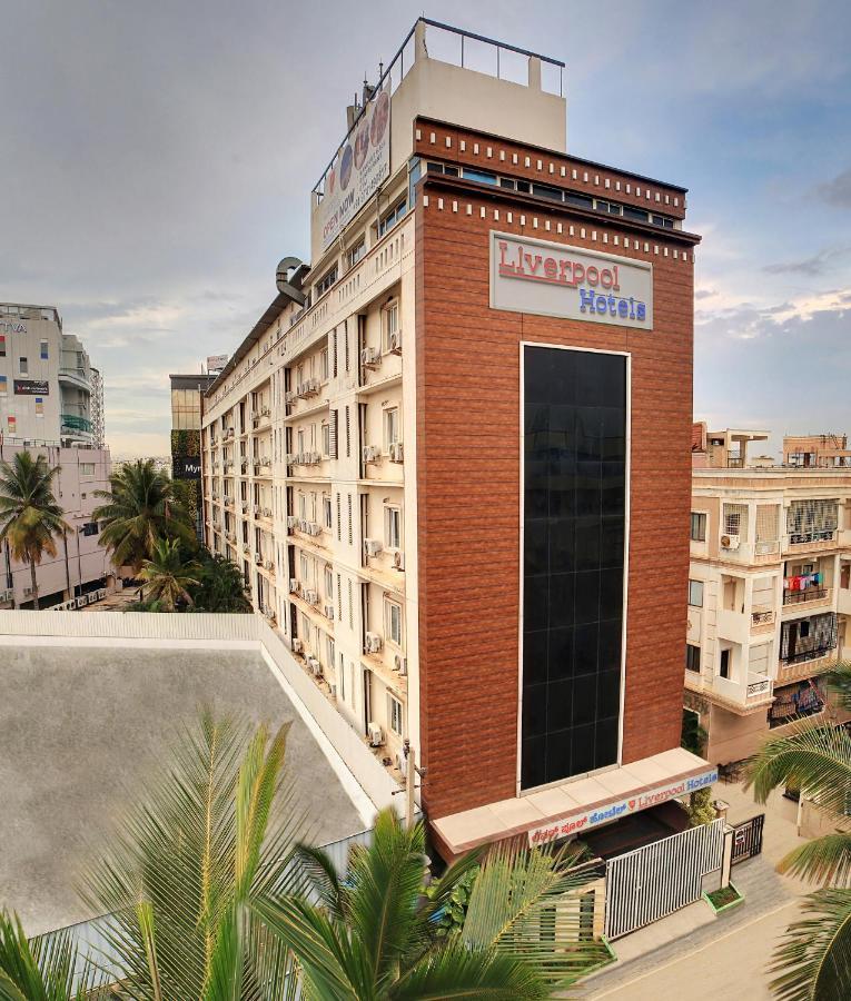 Hotel Voyagers 99 Bangalore Exterior foto